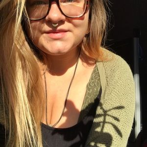 Meet your Posher, Ariel